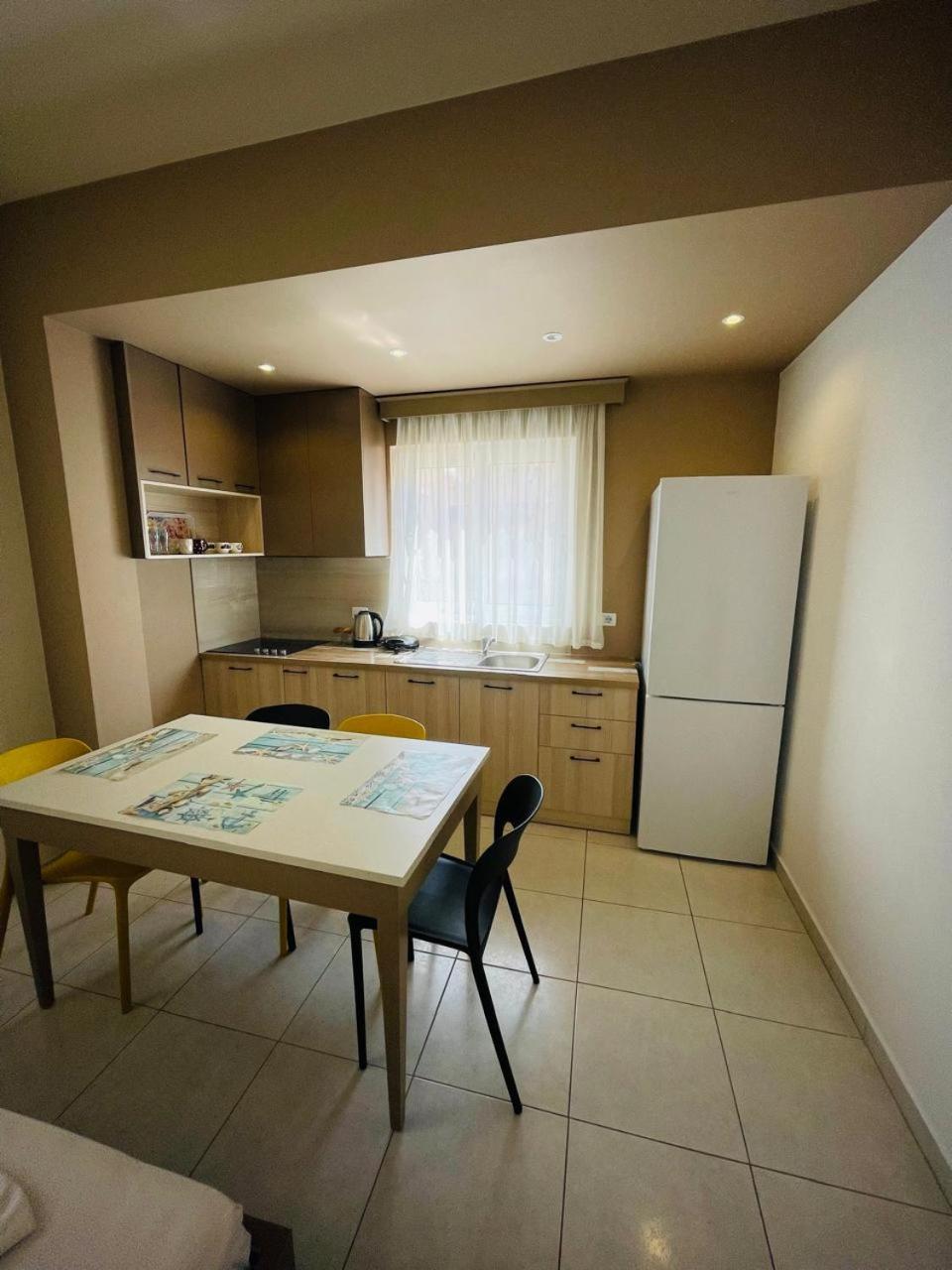 Eliona Apartments ซารานเดอ ภายนอก รูปภาพ